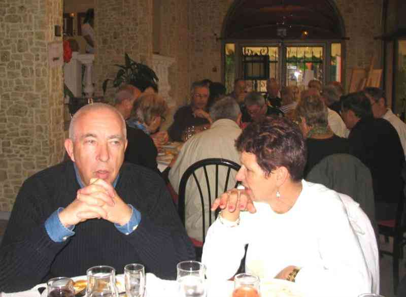 03_IMG_0292 (Sommier).jpg - ... tables....